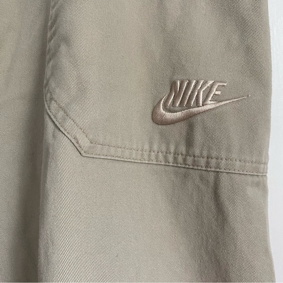 Nike Men’s Shorts Flat Front Design with Front/ Back Pockets,belt Loops, Sz: 38 - Picture 3 of 10